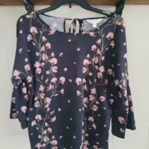 Lauren Conrad size medium floral top